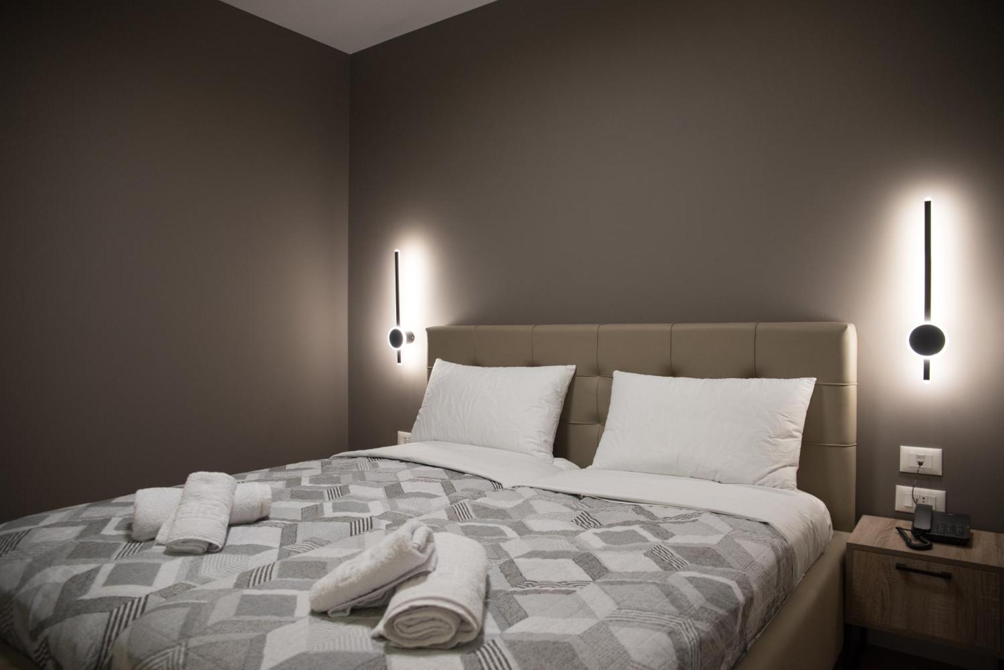 Comfort Rooms Pogradec Buitenkant foto