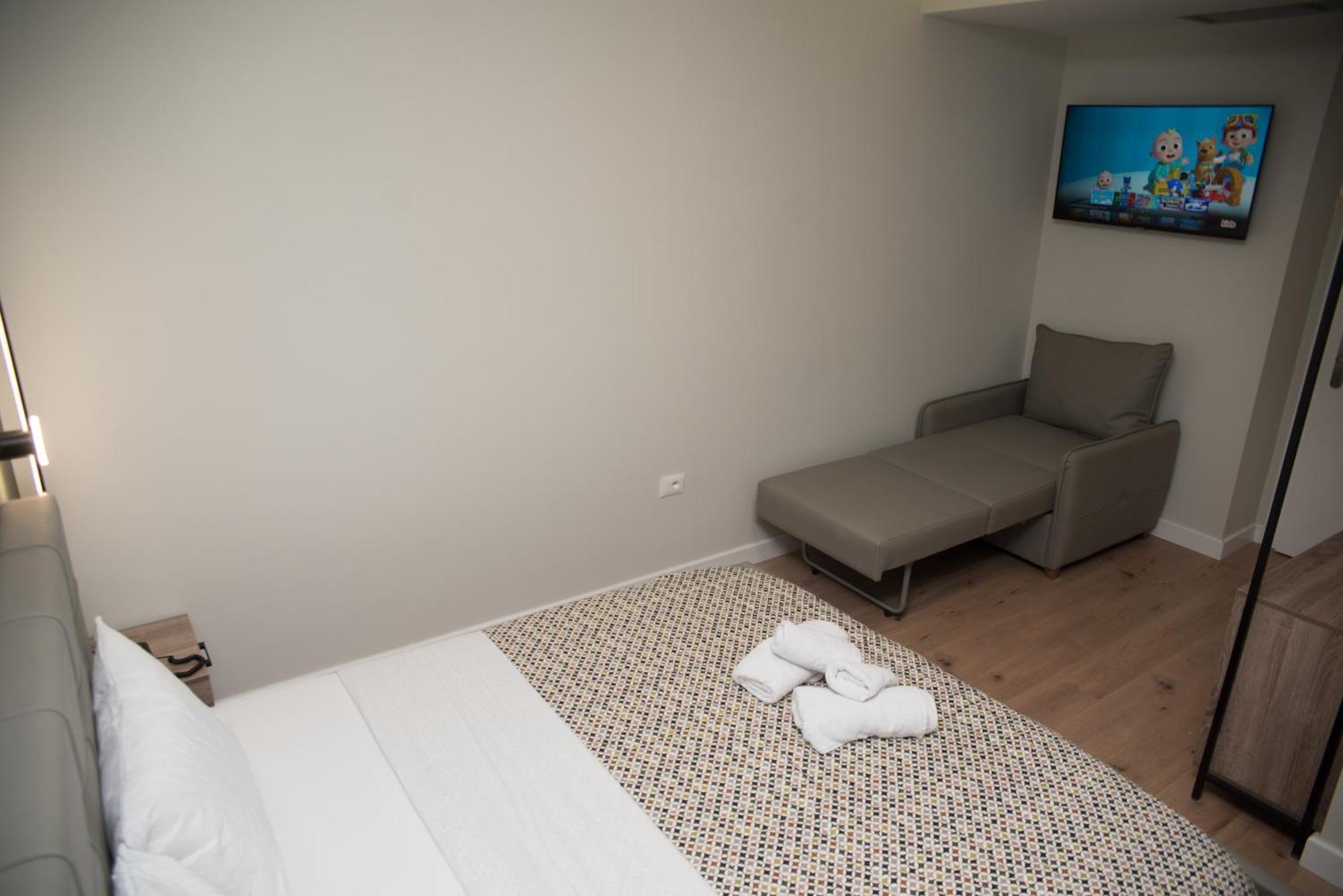 Comfort Rooms Pogradec Buitenkant foto