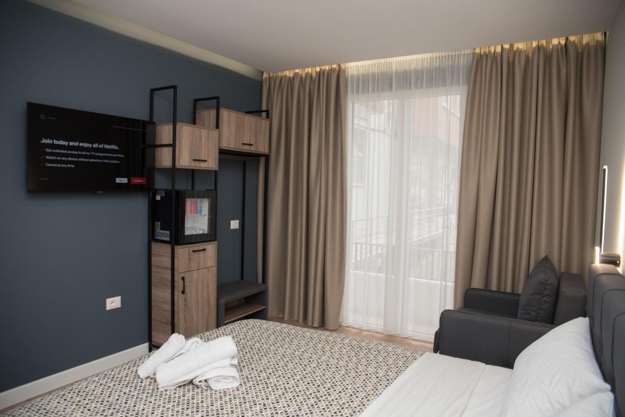 Comfort Rooms Pogradec Buitenkant foto